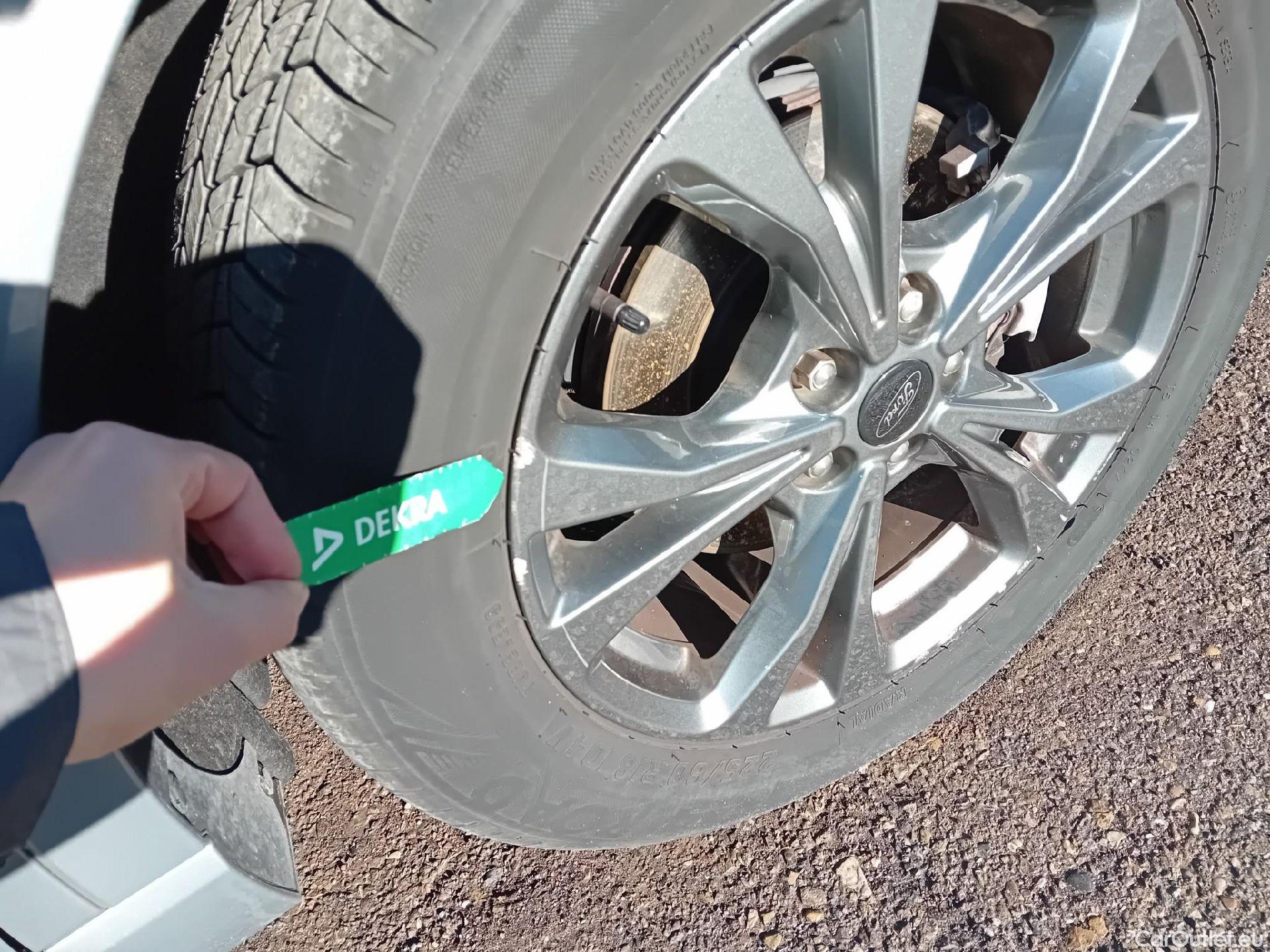  Ford  Kuga FORD  / 2019 / 5P / todoterreno ST-Line X 2.5 Duratec FHEV Auto #45