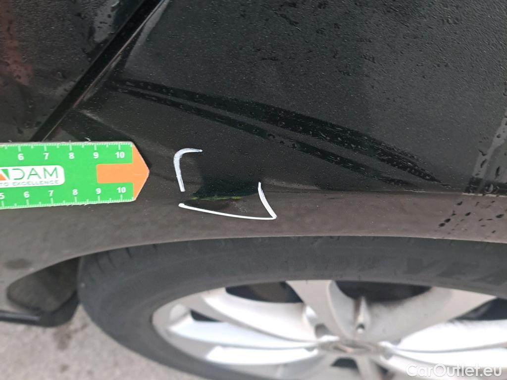  Mercedes  A-Klasse MERCEDES-BENZ Clase A / 2018 / 5P / berlina con portón A 180 d (AC) #9