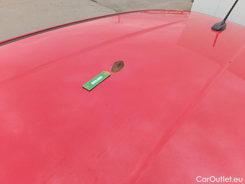  Hyundai  i10 HYUNDAI  / 2020 / 5P / berlina con portón 1.0 Klass #3