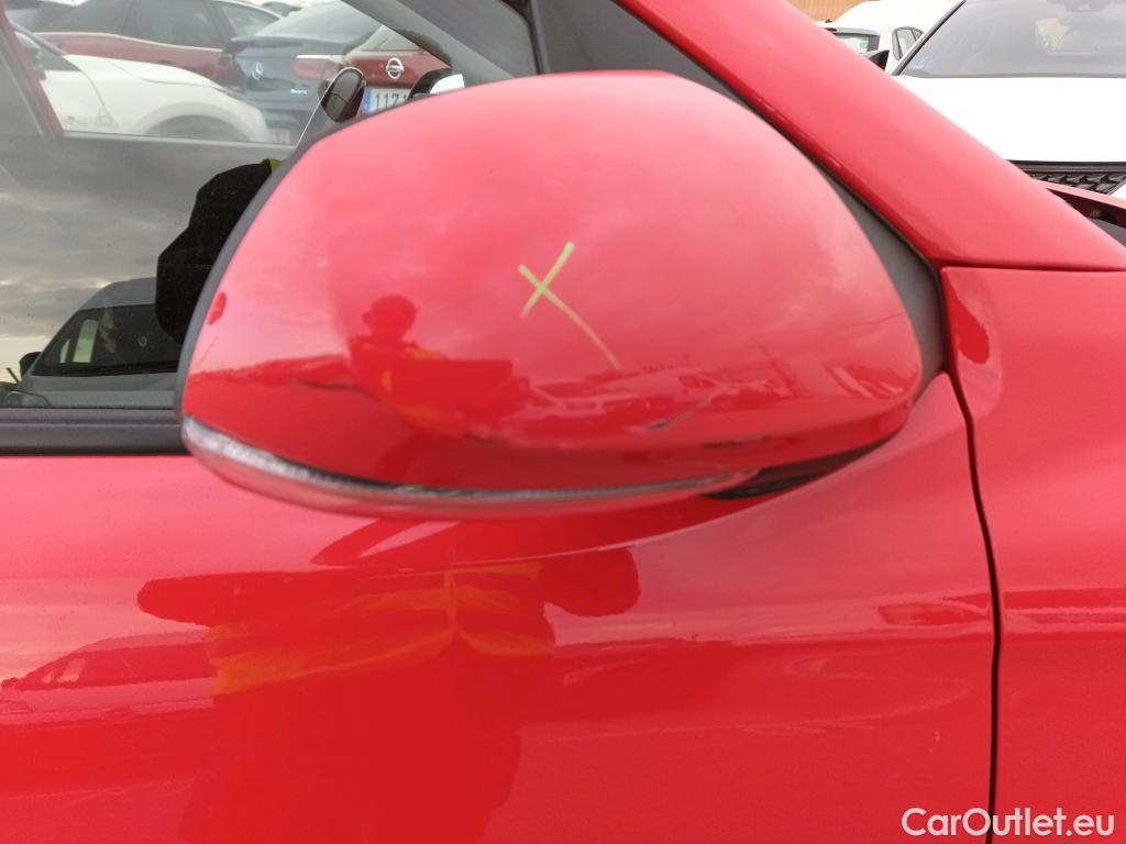  Hyundai  i10 HYUNDAI  / 2020 / 5P / berlina con portón 1.0 Klass #37