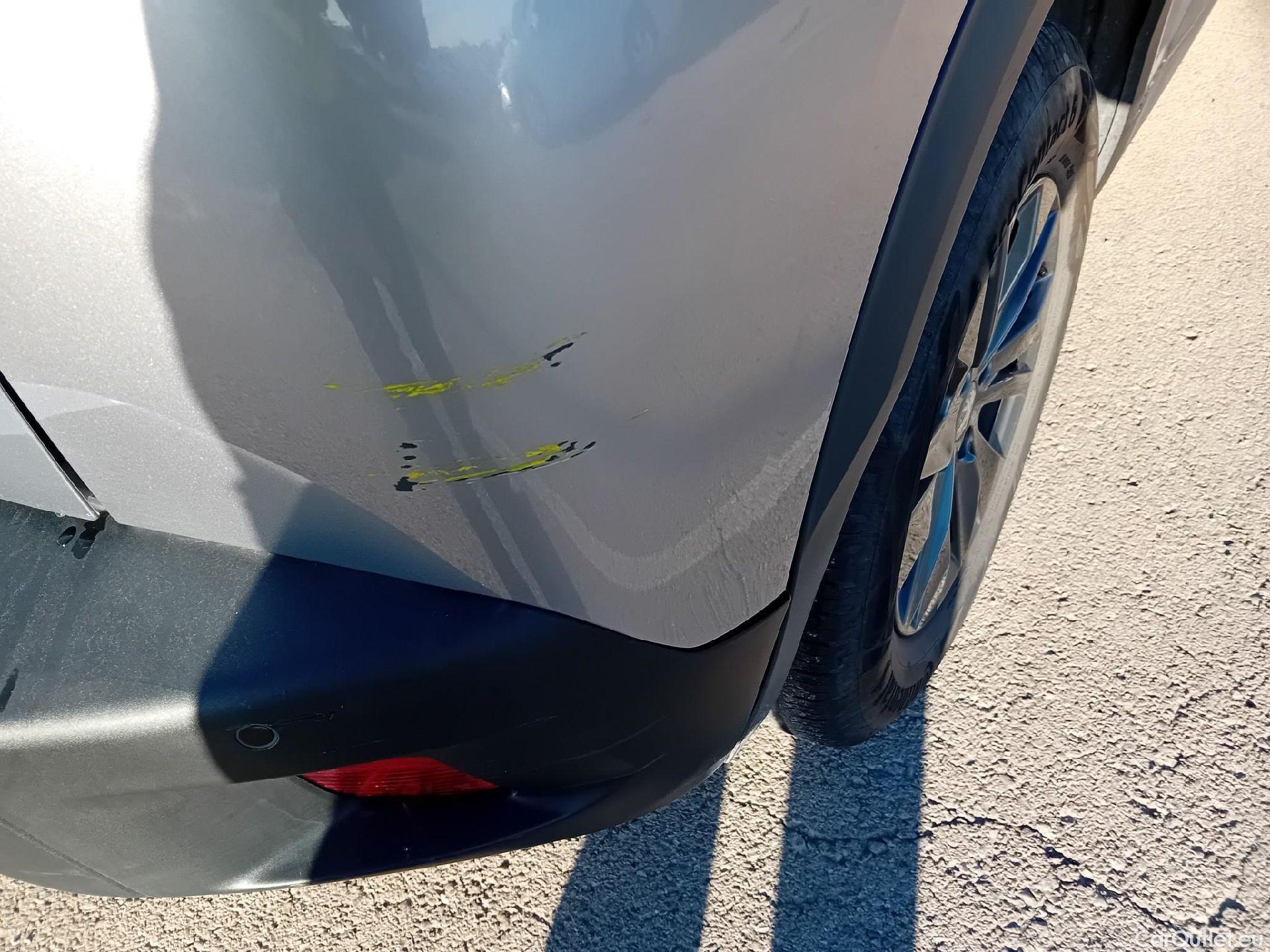  Peugeot  2008 PEUGEOT  / 2019 / 5P / todoterreno Active Pack BlueHDI 81kW (110CV) #15