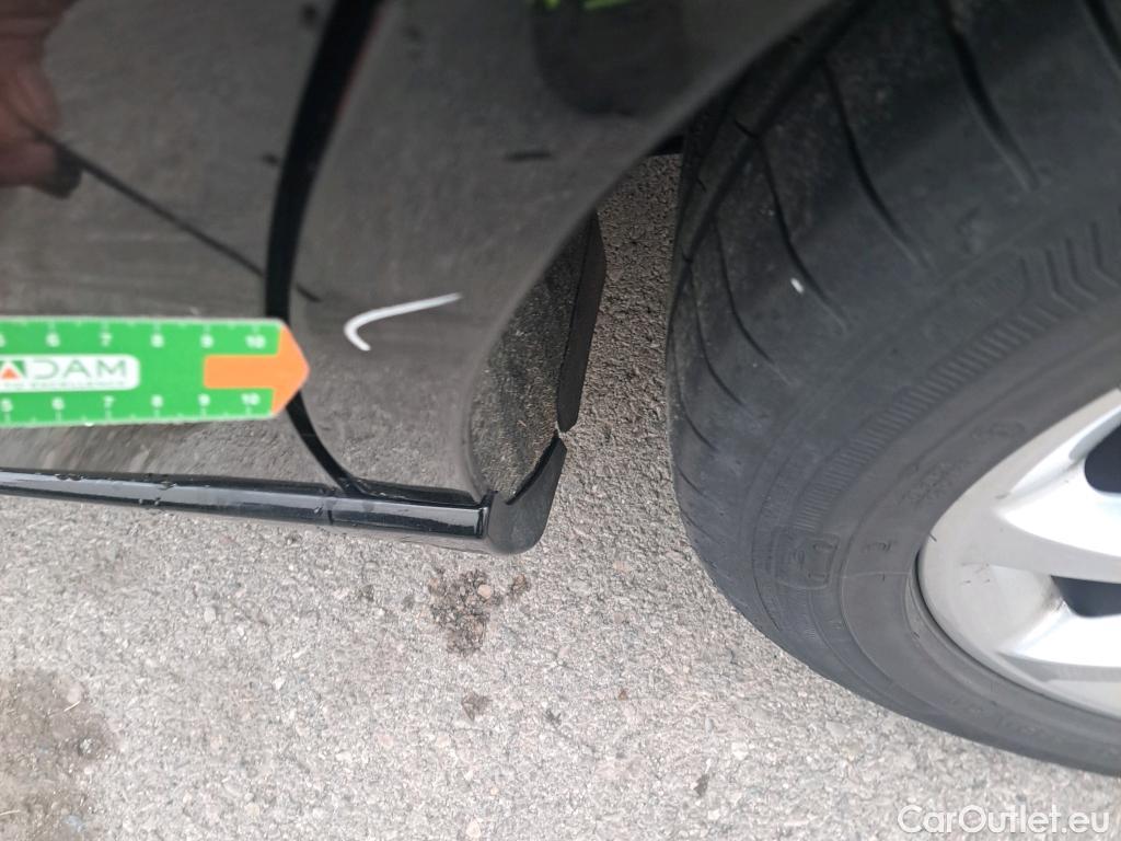  Mercedes  A-Klasse MERCEDES-BENZ Clase A / 2018 / 5P / berlina con portón A 180 d (AC) #10