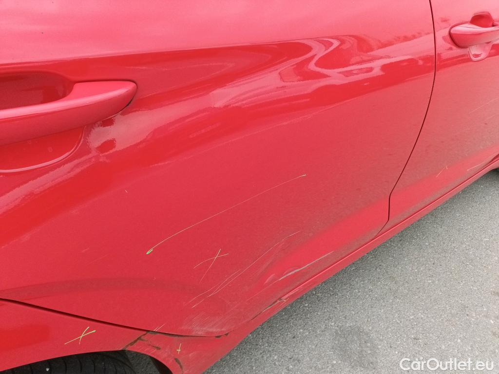  Hyundai  i10 HYUNDAI  / 2020 / 5P / berlina con portón 1.0 Klass #5