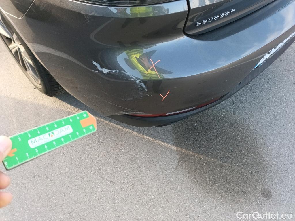  Peugeot  508 PEUGEOT  / 2018 / 5P / berlina con portón 5P Business Line BlueHDi 130 EAT8 (AC) #14