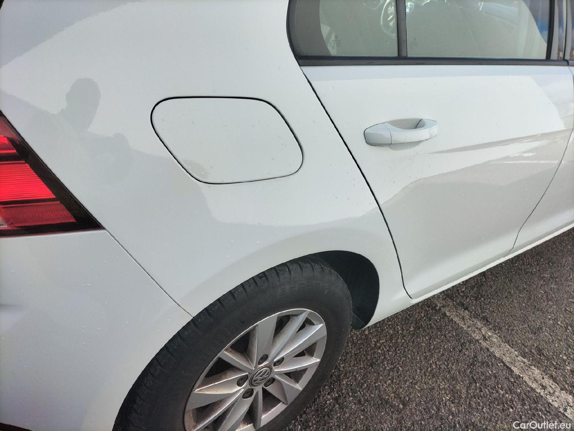  Volkswagen  Golf  VOLKSWAGEN / 2016 / 5P / berlina con portón Ready2Go 1.0 TSI 85kW (115CV) #17