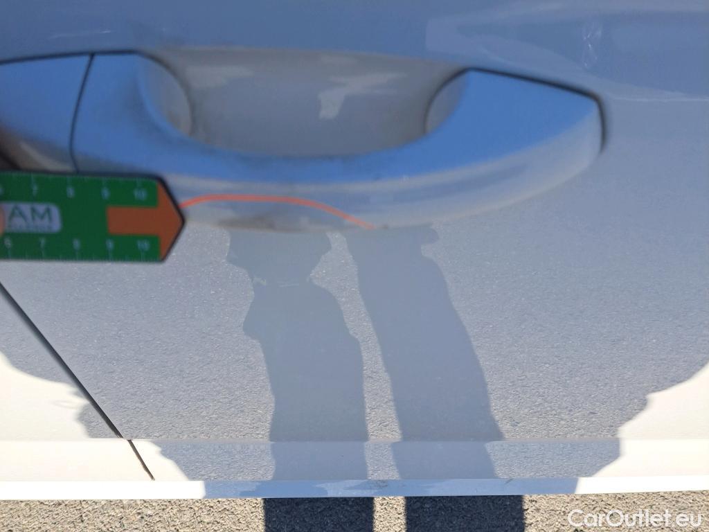  Skoda  KAMIQ SKODA  1.0 TSI 81kW (110CV) DSG Ambition #23