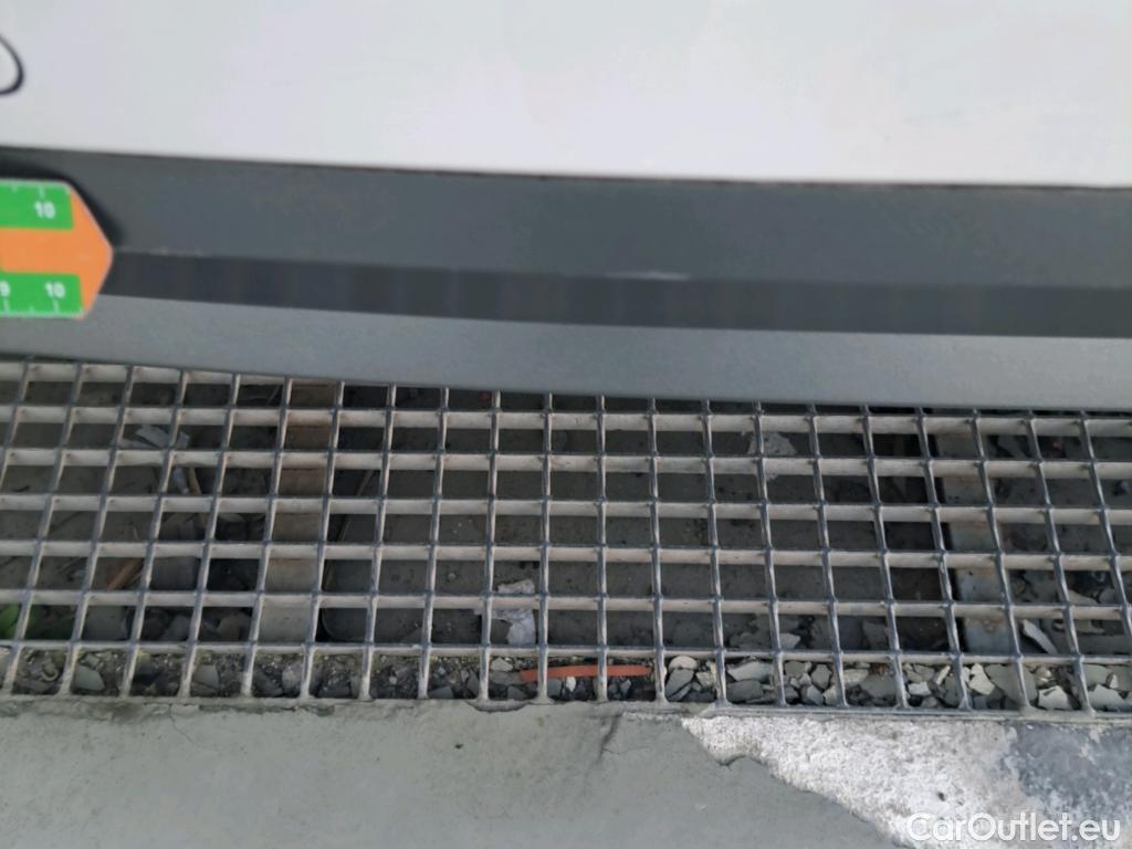  Skoda  KAMIQ SKODA  1.0 TSI 81kW (110CV) DSG Ambition #4