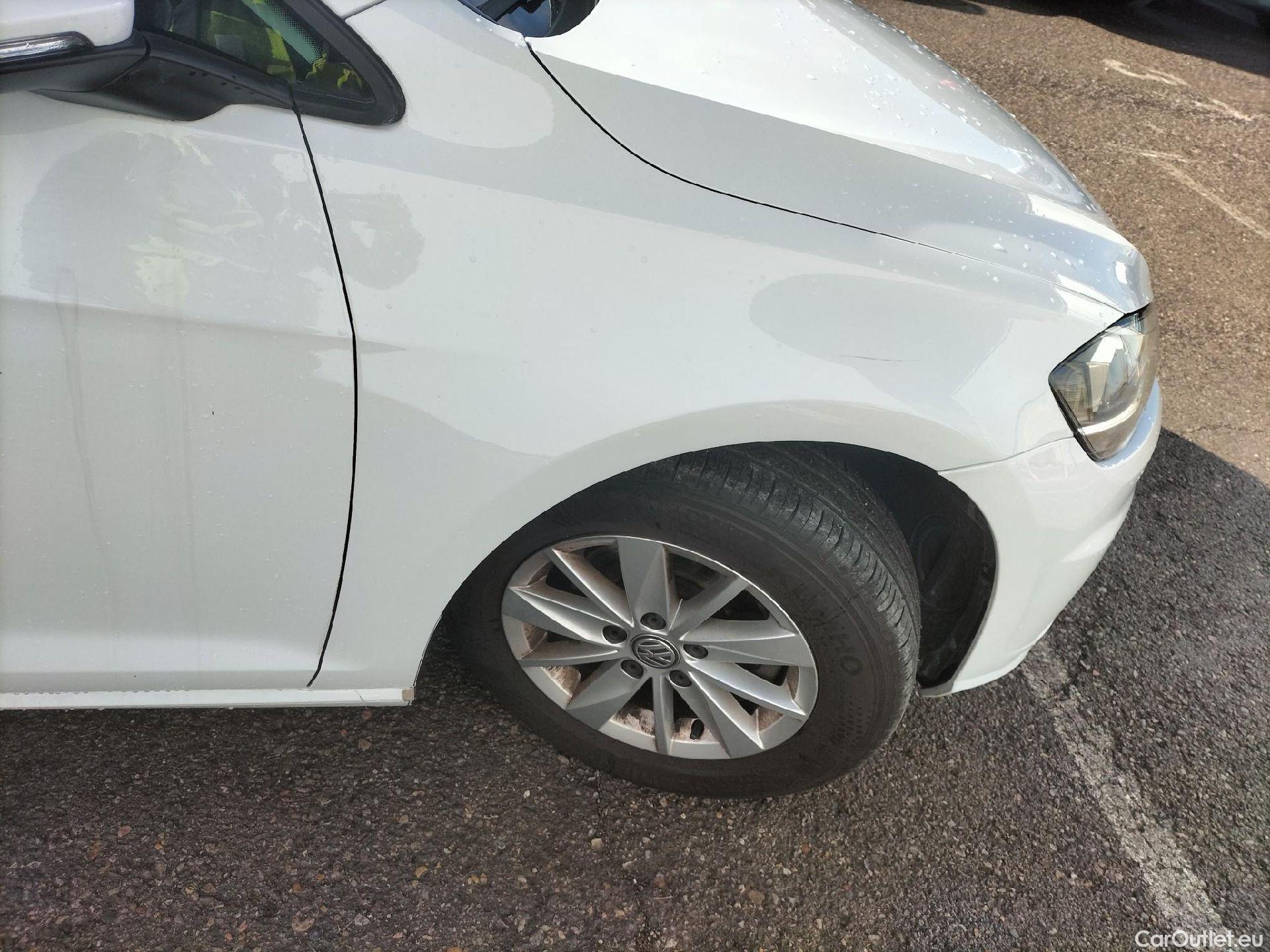  Volkswagen  Golf  VOLKSWAGEN / 2016 / 5P / berlina con portón Ready2Go 1.0 TSI 85kW (115CV) #23