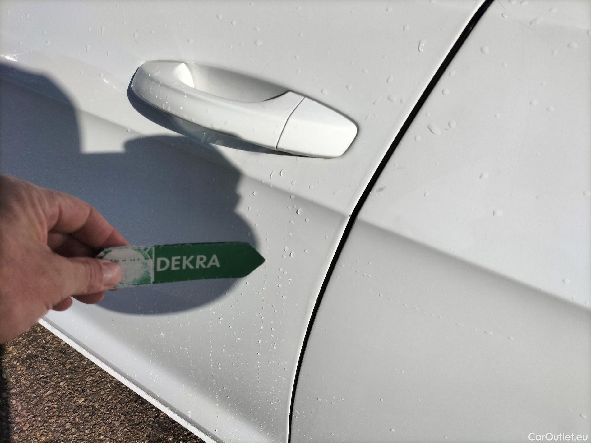  Volkswagen  Golf  VOLKSWAGEN / 2016 / 5P / berlina con portón Ready2Go 1.0 TSI 85kW (115CV) #5