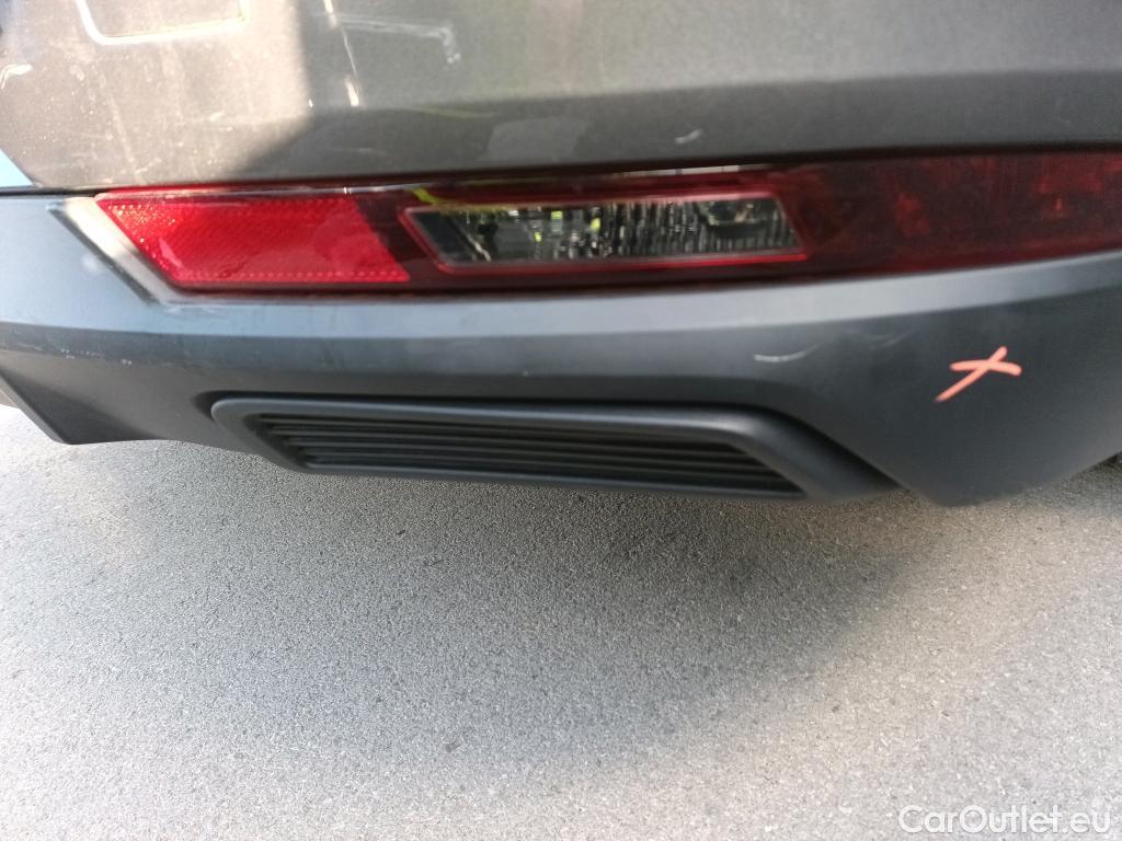  Peugeot  508 PEUGEOT  / 2018 / 5P / berlina con portón 5P Business Line BlueHDi 130 EAT8 (AC) #19