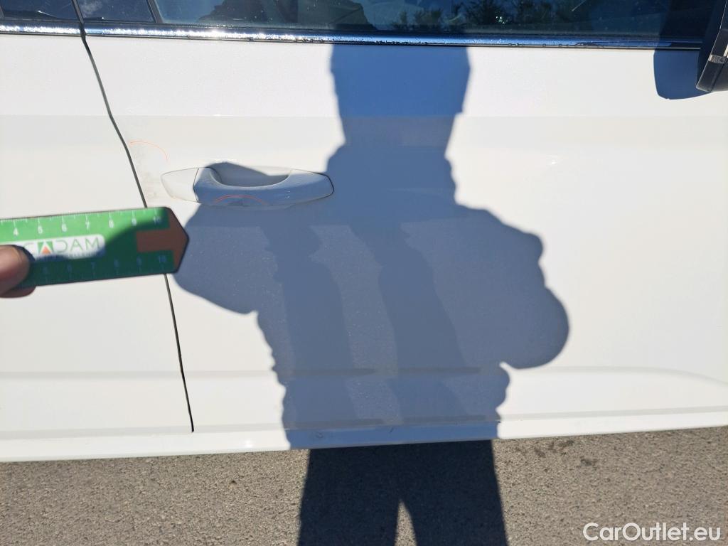  Skoda  KAMIQ SKODA  1.0 TSI 81kW (110CV) DSG Ambition #22