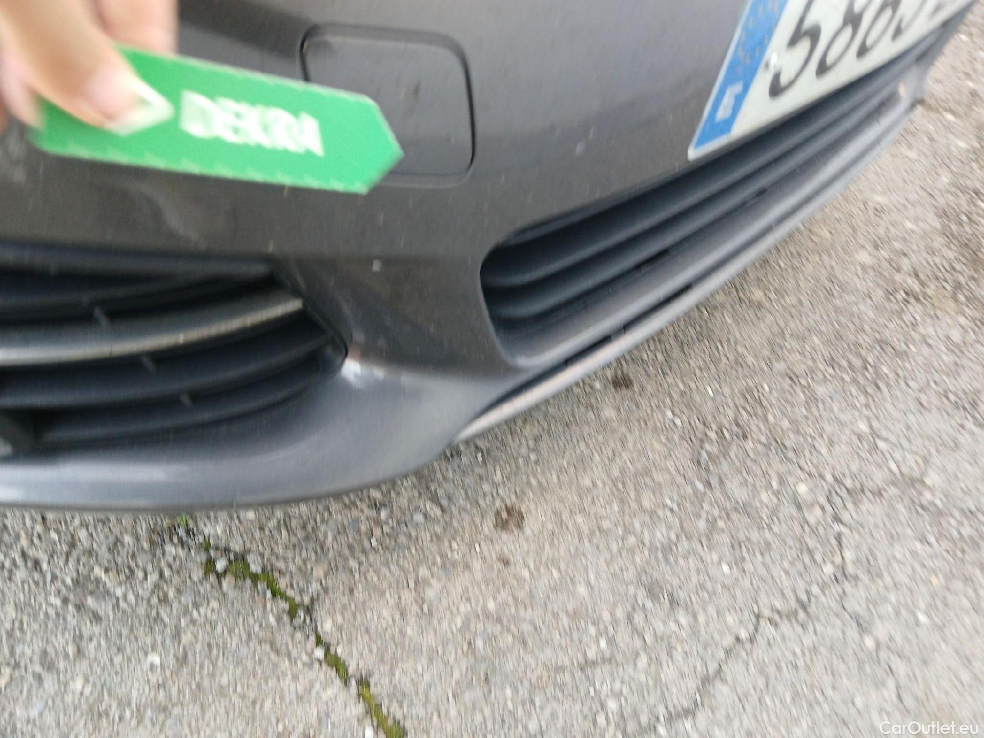  Peugeot  308 PEUGEOT  / 2017 / 5P / berlina con portón 5p Active Pack PureTech 110 S&S #14