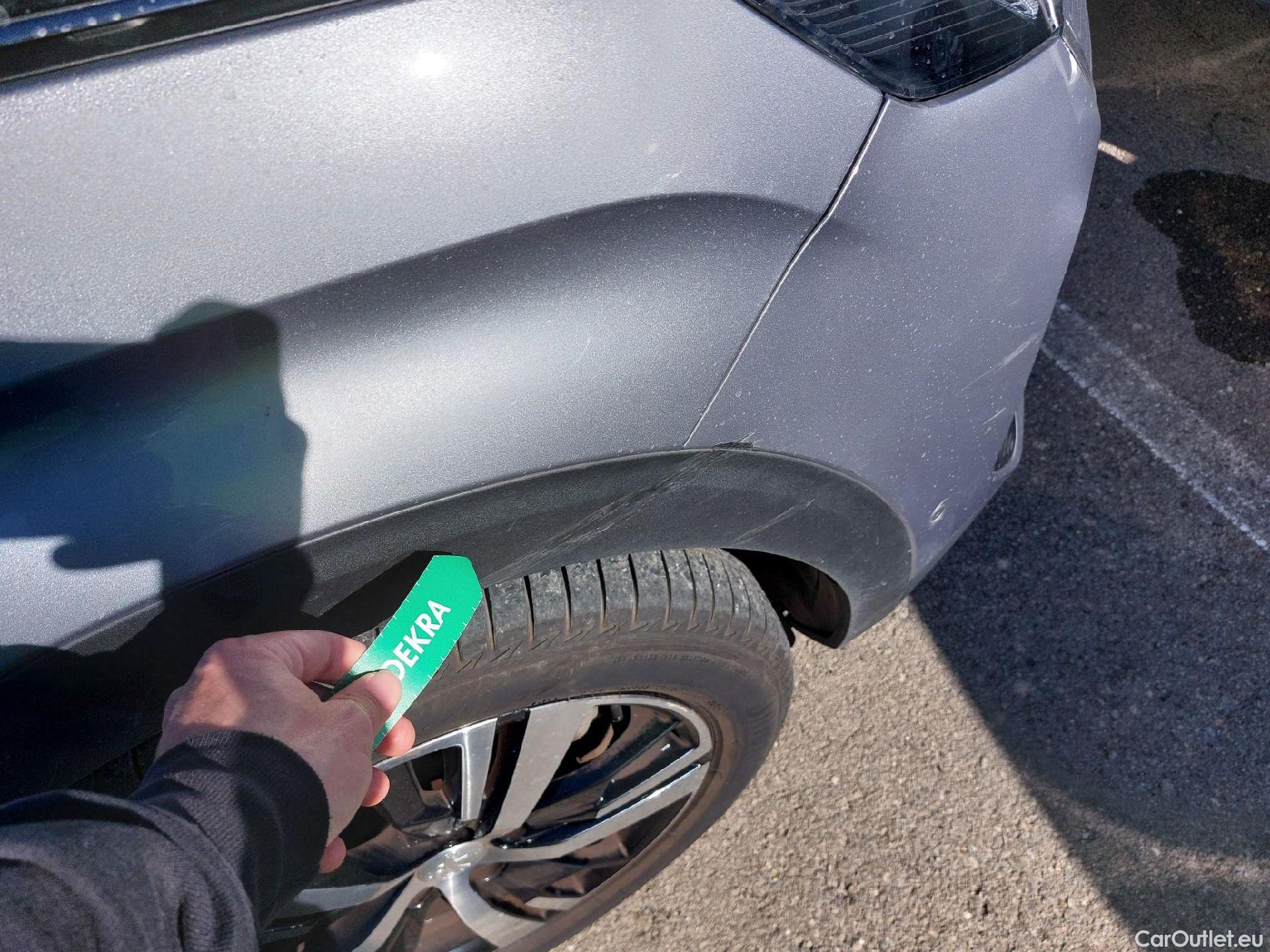  Peugeot  5008 PEUGEOT  / 2020 / 5P / todoterreno 1.2 PureTech 96KW S&S GT EAT8 #25