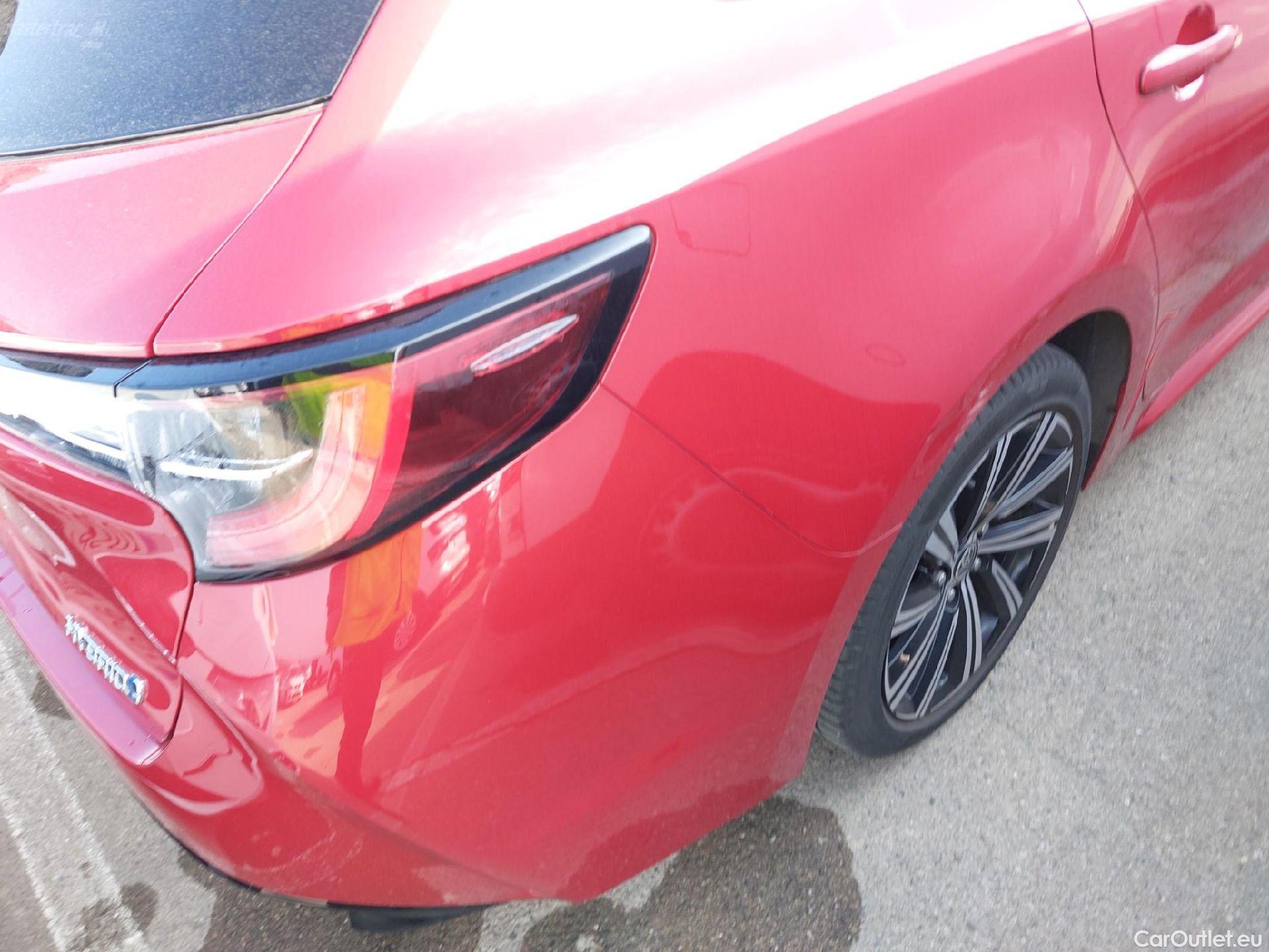  Toyota  Corolla TOYOTA  / 2019 / 5P / familiar 2.0 180H STYLE E-CVT TOURING SPORT #20