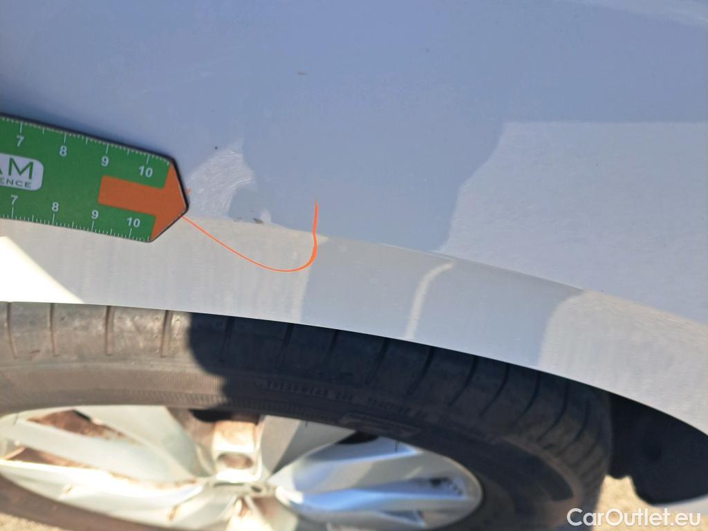  Skoda  KAMIQ SKODA  1.0 TSI 81kW (110CV) DSG Ambition #19