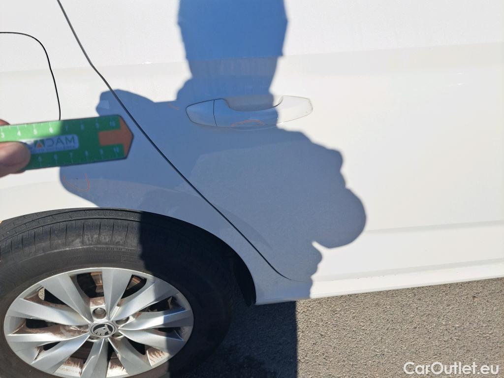  Skoda  KAMIQ SKODA  1.0 TSI 81kW (110CV) DSG Ambition #30