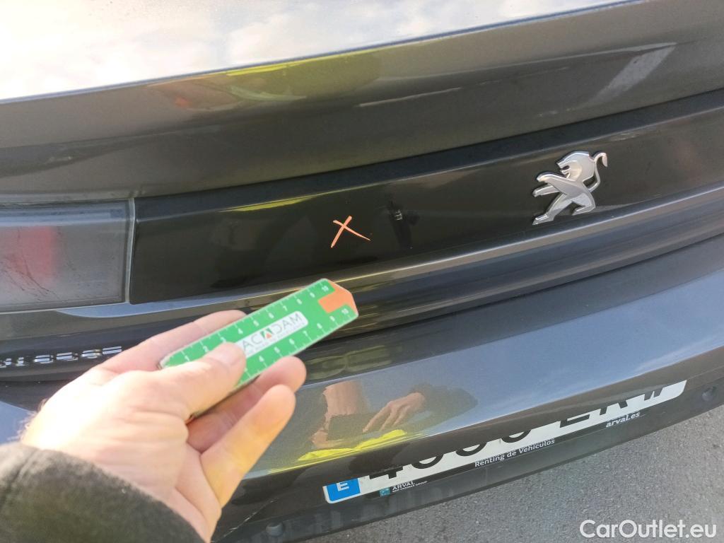  Peugeot  508 PEUGEOT  / 2018 / 5P / berlina con portón 5P Business Line BlueHDi 130 EAT8 (AC) #28