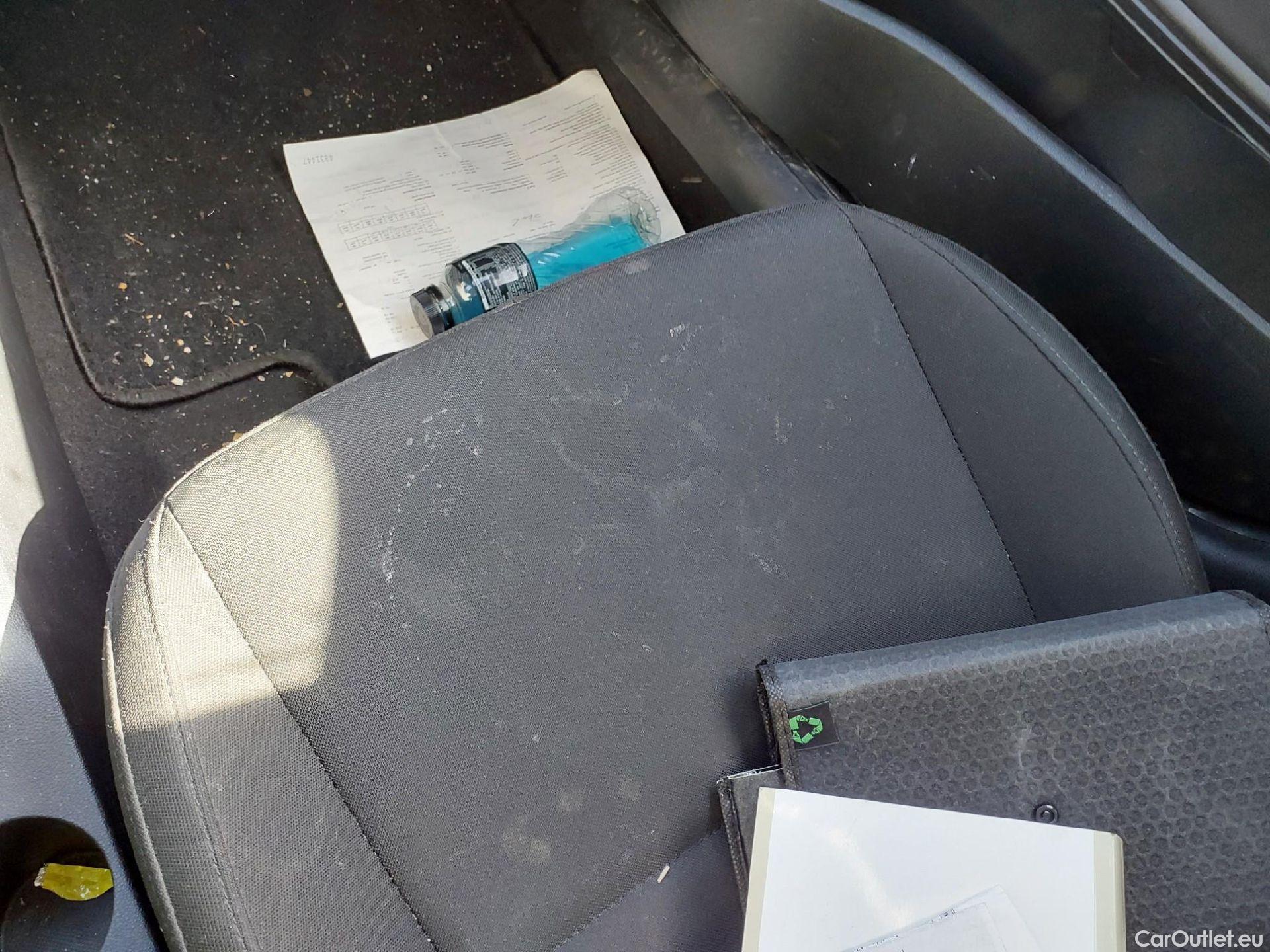  Hyundai  i20 HYUNDAI  / 2023 / 5P / berlina con portón 1.0 TGDI 74kW (100CV) Klass #4