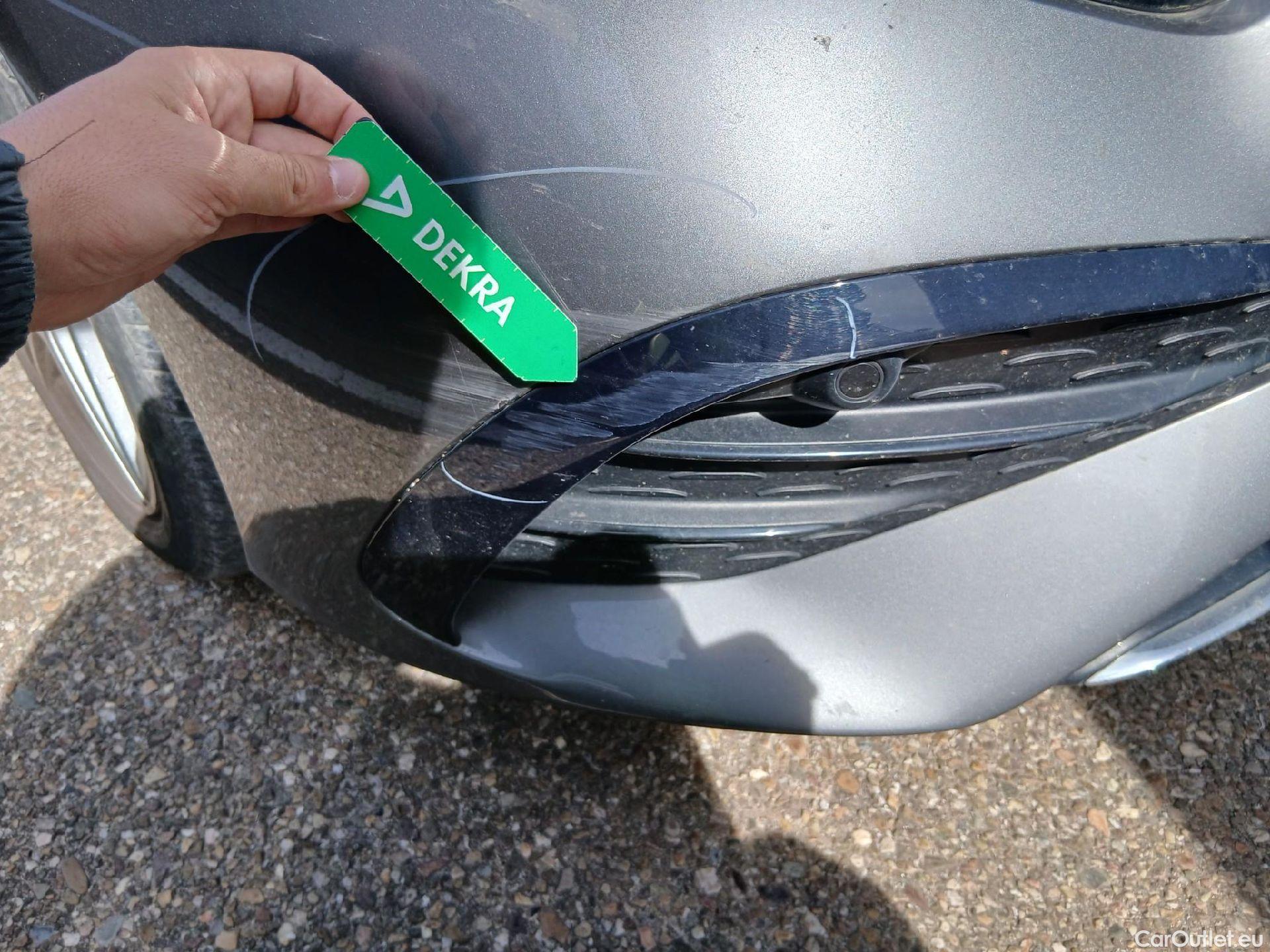  Mercedes  A-Klasse MERCEDES-BENZ Clase A / 2022 / 5P / berlina con portón A 250 e #3