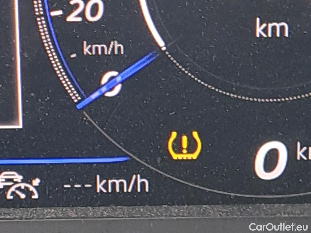  Volkswagen  T-ROC VOLKSWAGEN  / 2021 / 5P / todoterreno R-Line 1.5 TSI 110kW (150CV) DSG #71