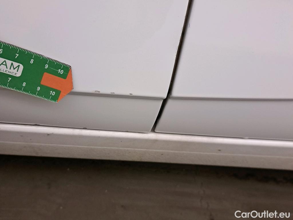  Hyundai  i20 HYUNDAI  / 2020 / 5P / berlina con portón 1.0 TGDI 74kW (100CV) 48V Essence #20