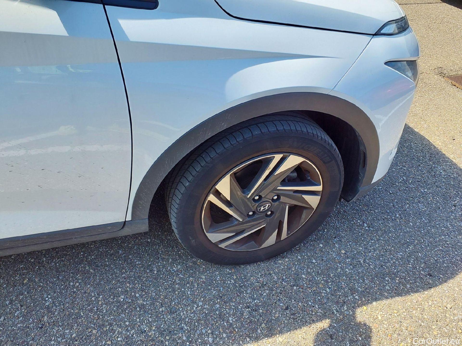  Hyundai  Bayon HYUNDAI  / 2021 / 5P / todoterreno 1.2 MPI Maxx #8