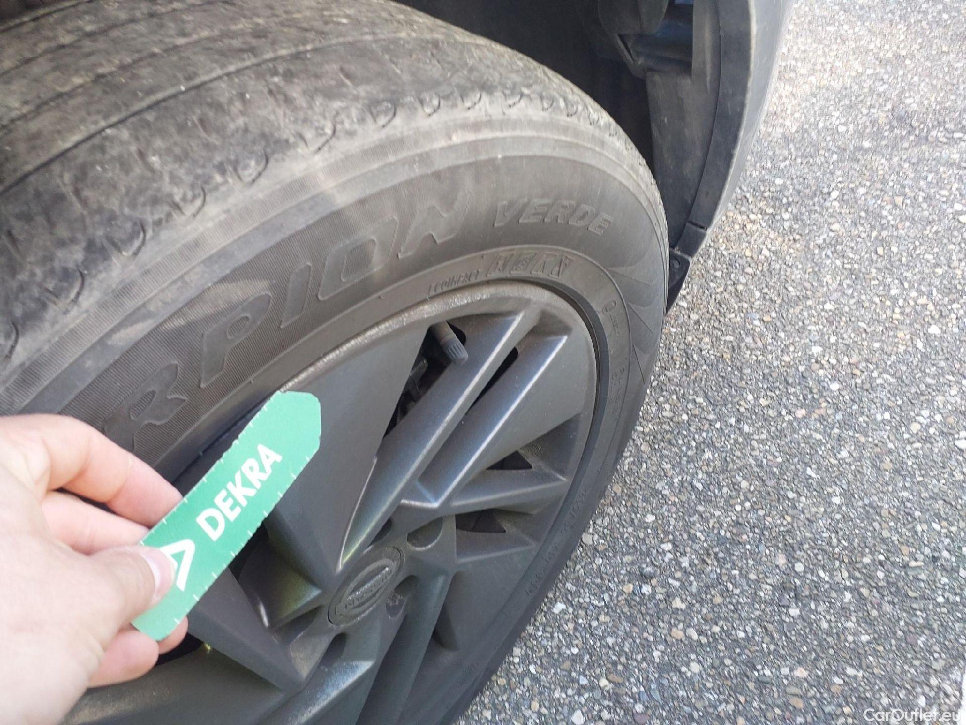  Nissan  Qashqai NISSAN  / 2021 / 5P / todoterreno DIG-T 116kW (158CV) mHEV Xtronic Acenta (AC) #20