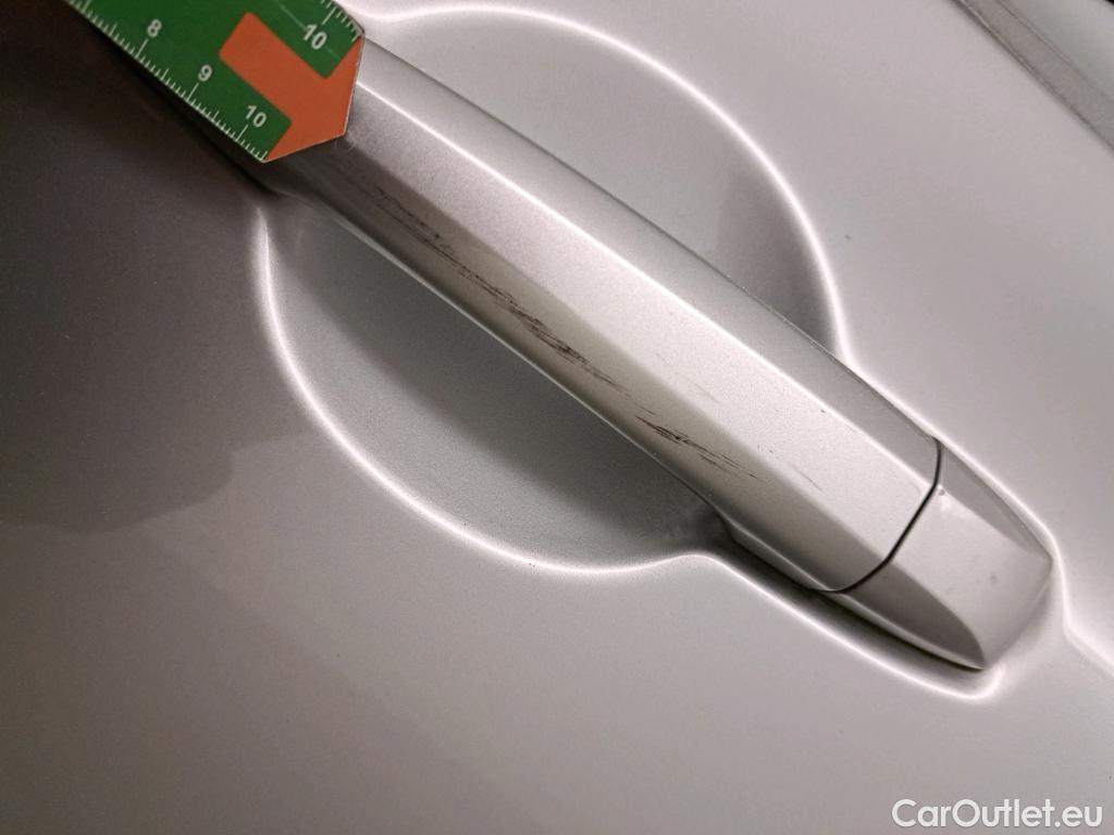  Nissan  Qashqai NISSAN  / 2021 / 5P / todoterreno DIG-T 103kW (140CV) mHEV 4x2 Acenta #24