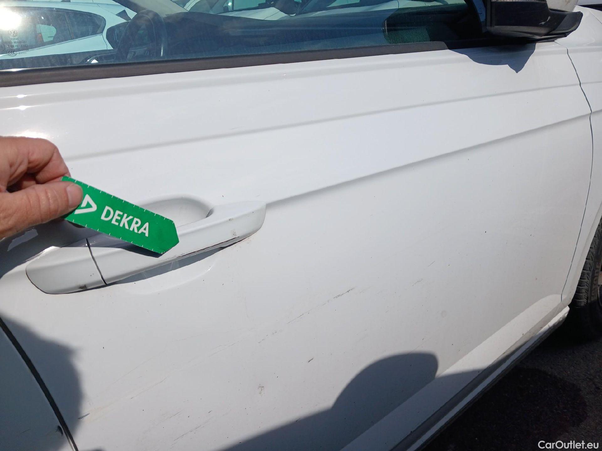  Volkswagen  Polo VOLKSWAGEN  / 2021 / 5P / berlina con portón Life 1.0 TSI 70kW (95CV) #23