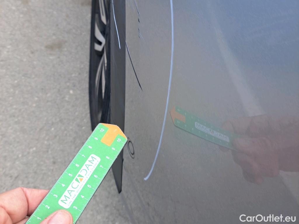  Volkswagen  T-ROC VOLKSWAGEN  / 2021 / 5P / todoterreno R-Line 1.5 TSI 110kW (150CV) DSG #25