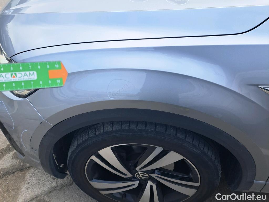  Volkswagen  T-ROC VOLKSWAGEN  / 2021 / 5P / todoterreno R-Line 1.5 TSI 110kW (150CV) DSG #19