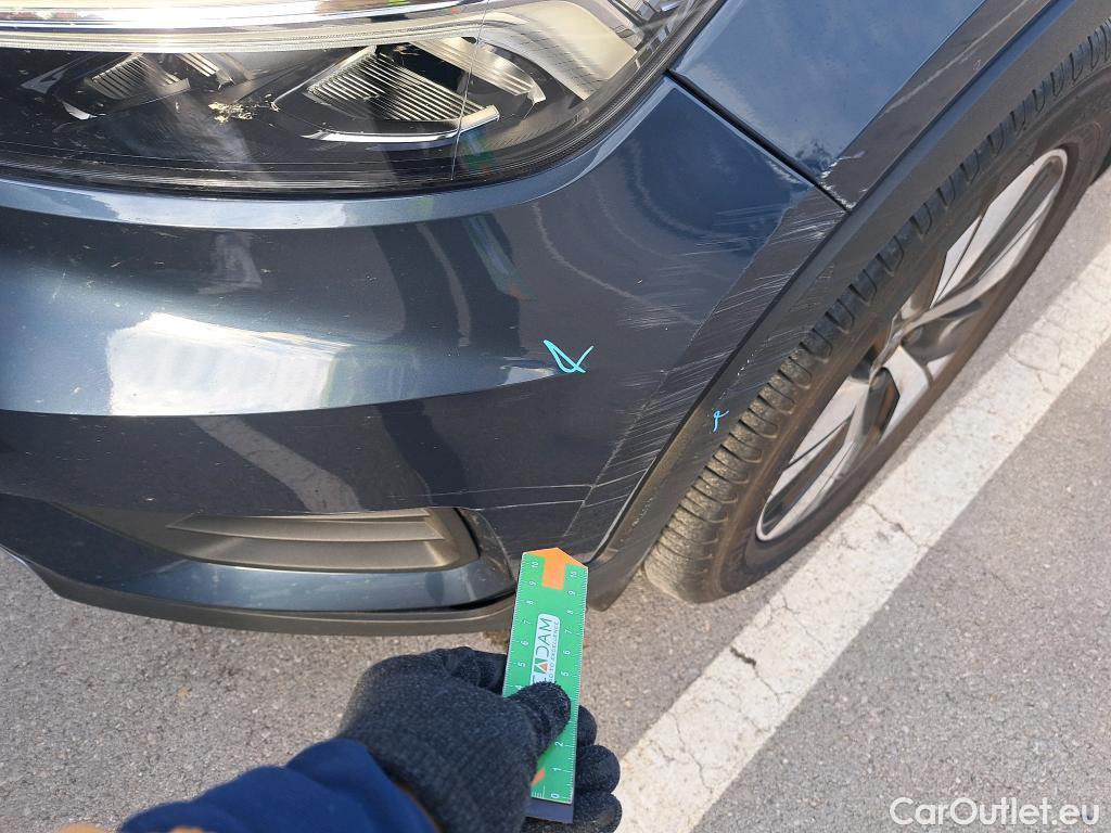  Volvo  XC 40 VOLVO XC40 / 2017 / 5P / todoterreno 1.5 T5 Twin Recharge Inscription Ex Auto #35