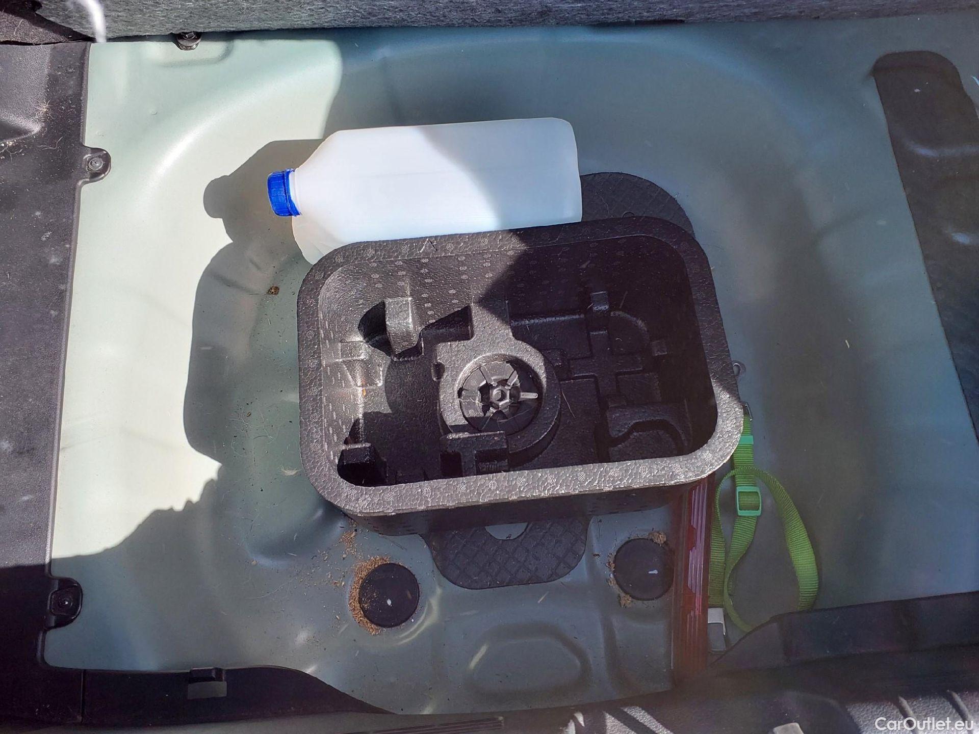  Hyundai  i20 HYUNDAI  / 2023 / 5P / berlina con portón 1.0 TGDI 74kW (100CV) Klass #1