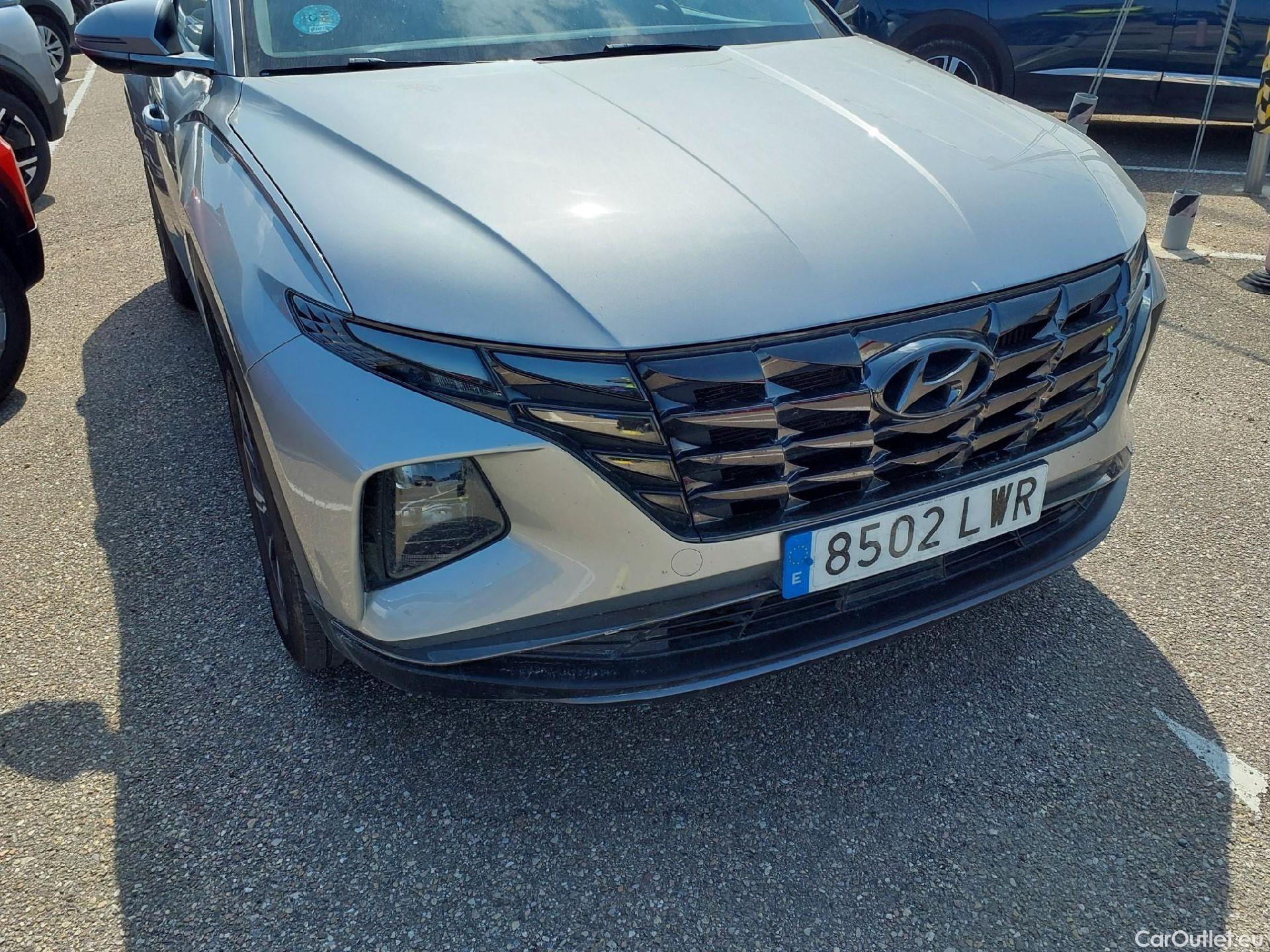  Hyundai  Tucson HYUNDAI  / 2020 / 5P / todoterreno 1.6 CRDI 85kW (115CV) Maxx #8