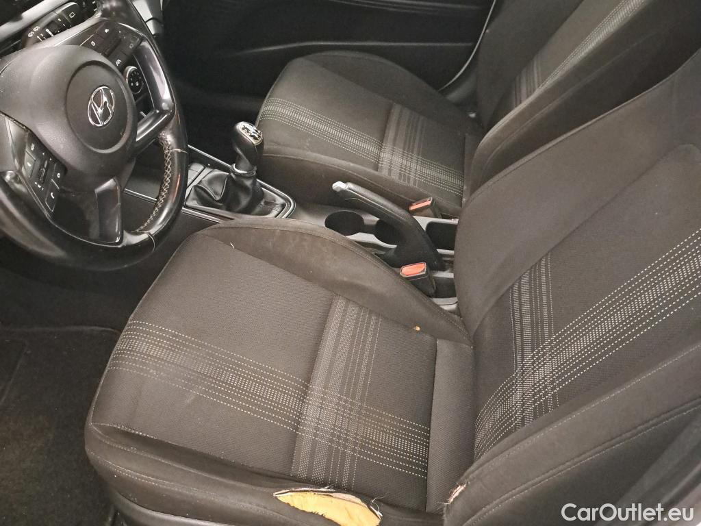  Hyundai  i20 HYUNDAI  / 2020 / 5P / berlina con portón 1.0 TGDI 74kW (100CV) 48V Essence #14