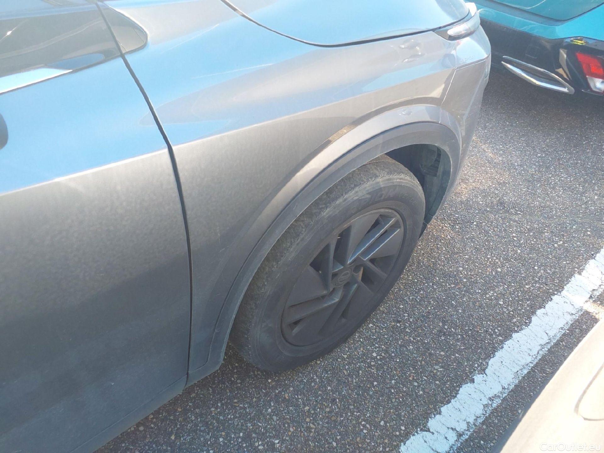  Nissan  Qashqai NISSAN  / 2021 / 5P / todoterreno DIG-T 116kW (158CV) mHEV Xtronic Acenta (AC) #19