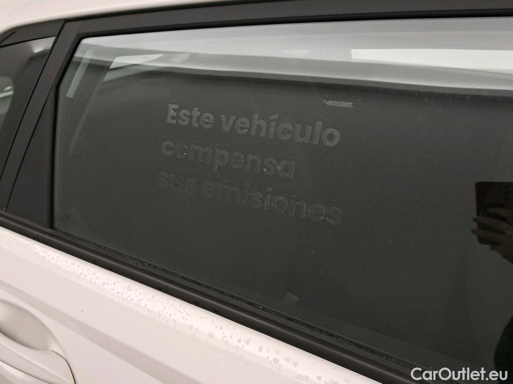  Hyundai  i20 HYUNDAI  / 2020 / 5P / berlina con portón 1.0 TGDI 74kW (100CV) 48V Essence #22