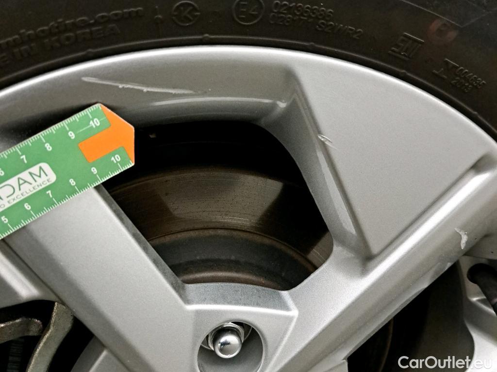  Hyundai  Konna HYUNDAI Kona / 2023 / 5P / todoterreno 1.6 GDI HEV Maxx DCT #26