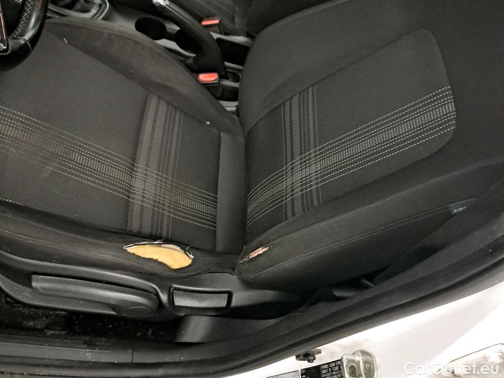  Hyundai  i20 HYUNDAI  / 2020 / 5P / berlina con portón 1.0 TGDI 74kW (100CV) 48V Essence #2