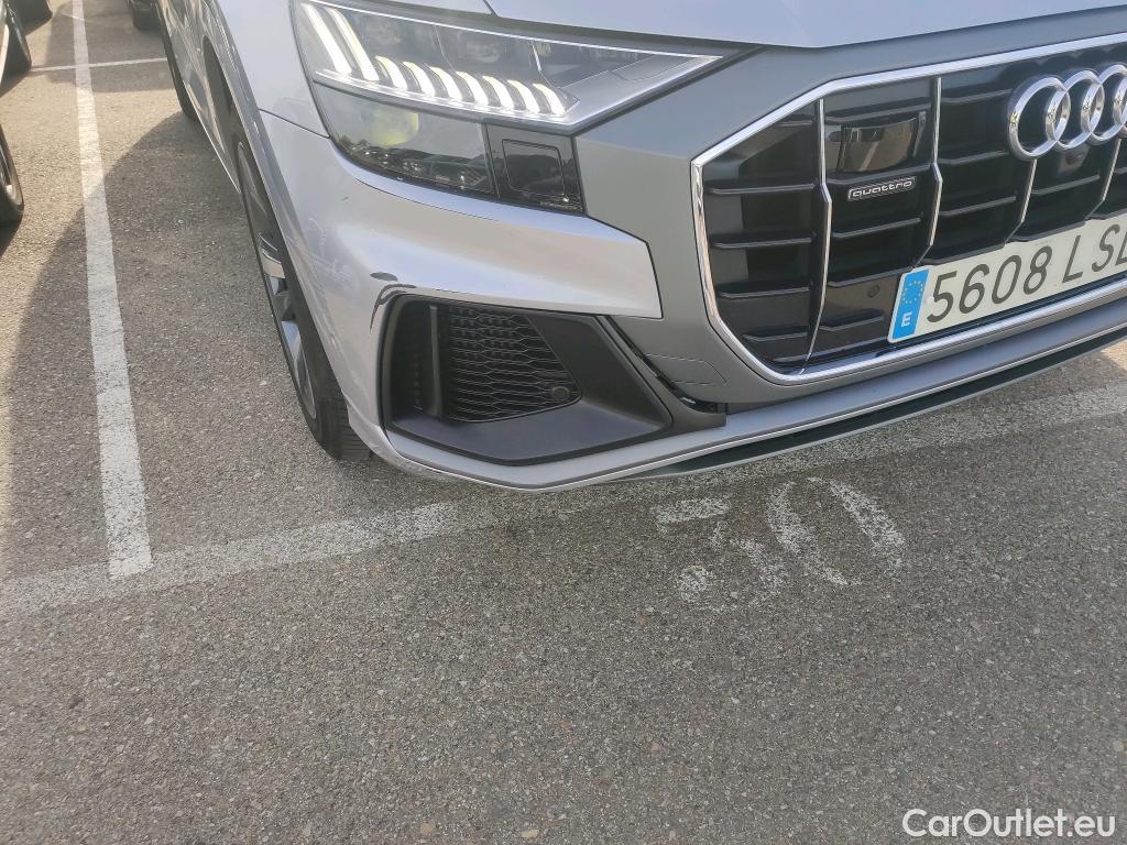  Audi  Q8 AUDI  / 2018 / 5P / todoterreno 55 TFSIe S Line 280kW quattro tiptronic #41