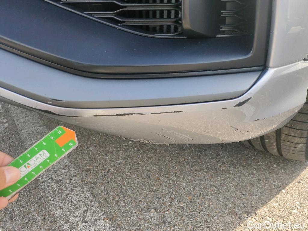  Audi  Q8 AUDI  / 2018 / 5P / todoterreno 55 TFSIe S Line 280kW quattro tiptronic #15