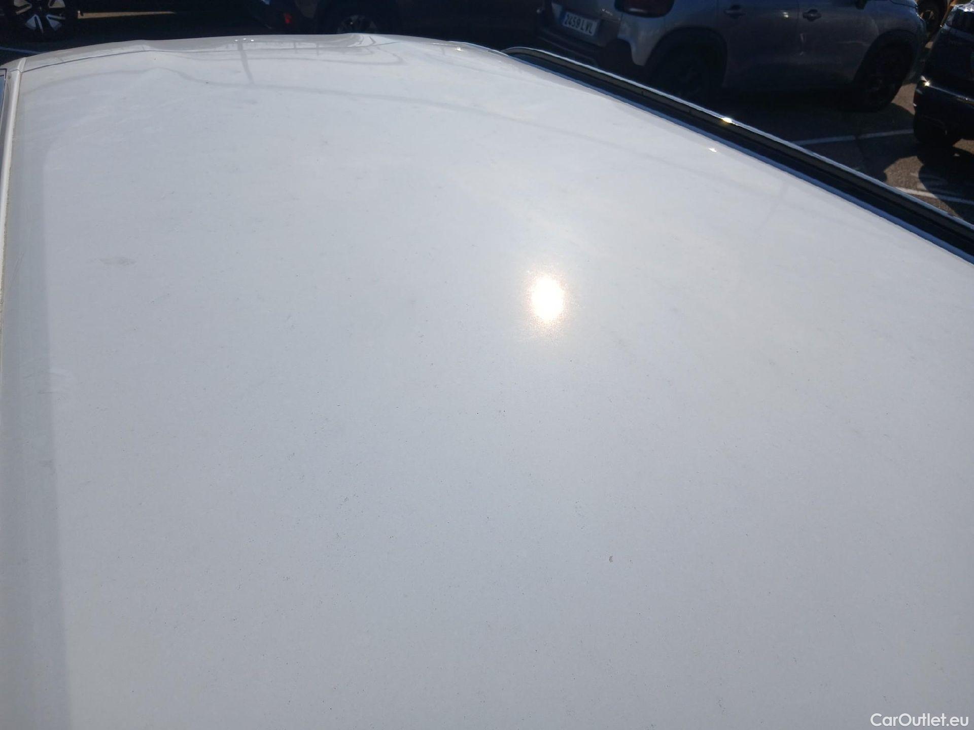  Peugeot  2008 PEUGEOT  / 2019 / 5P / todoterreno Allure BlueHDI 81kW (110CV) #45