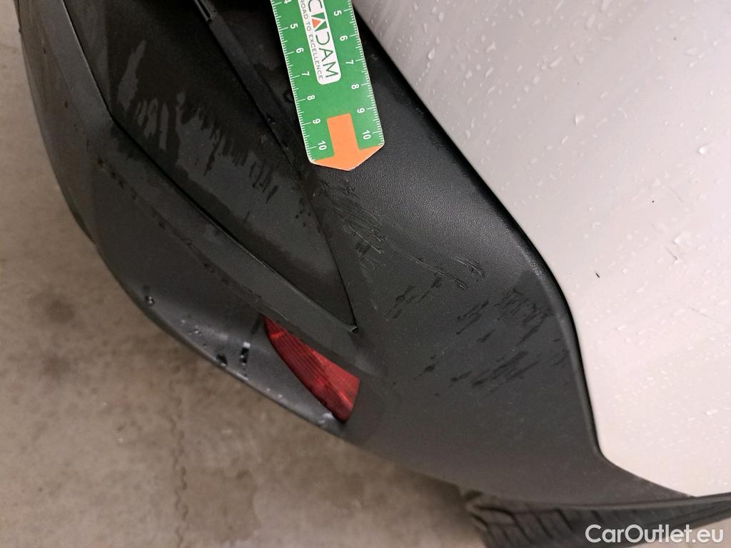  Peugeot  3008 PEUGEOT  / 2020 / 5P / todoterreno 1.2 PureTech 96KW S&S Active Pack EAT8 #28