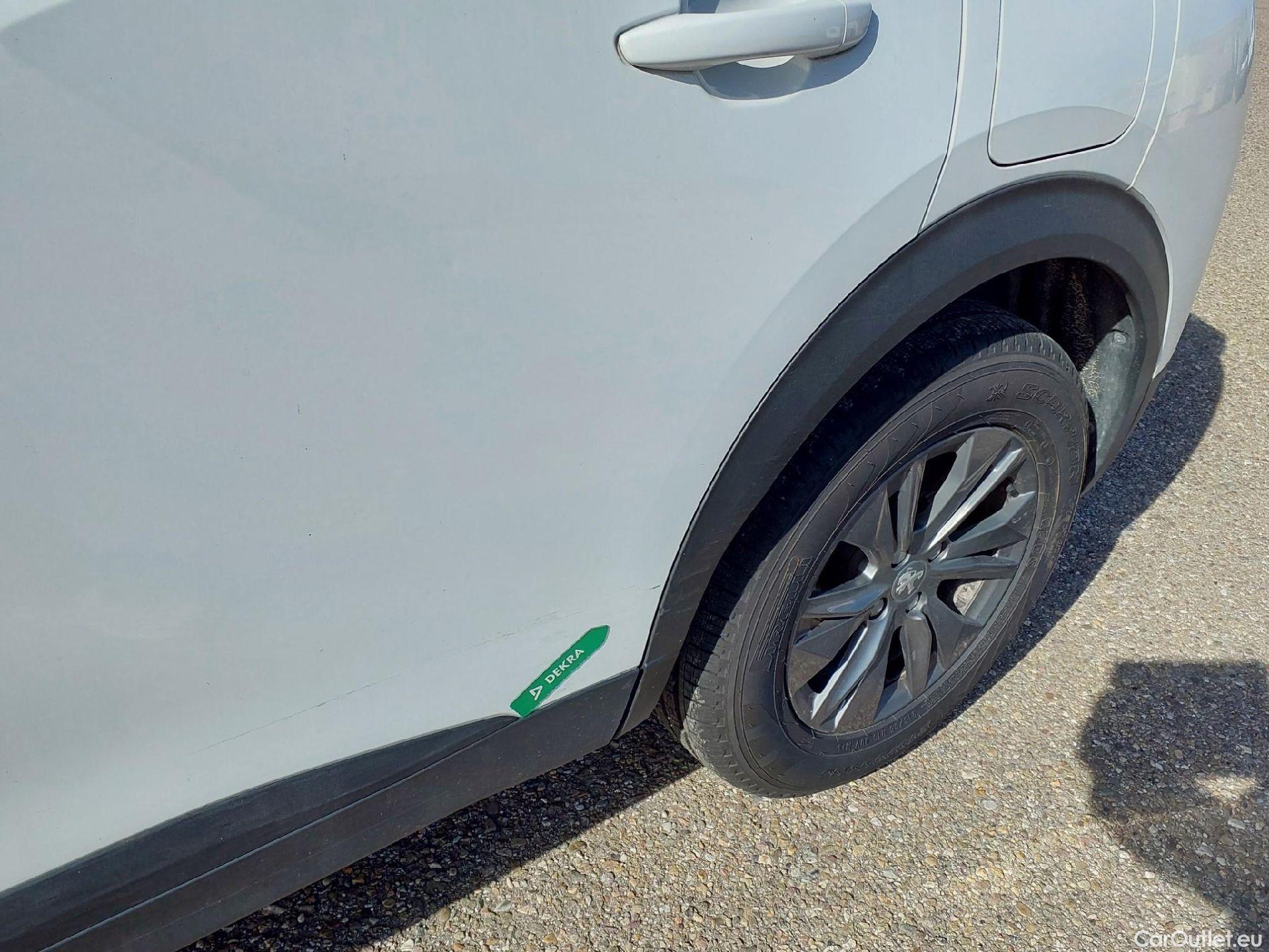  Peugeot  2008 PEUGEOT  / 2019 / 5P / todoterreno Active Pack BlueHDI 81kW (110CV) #4