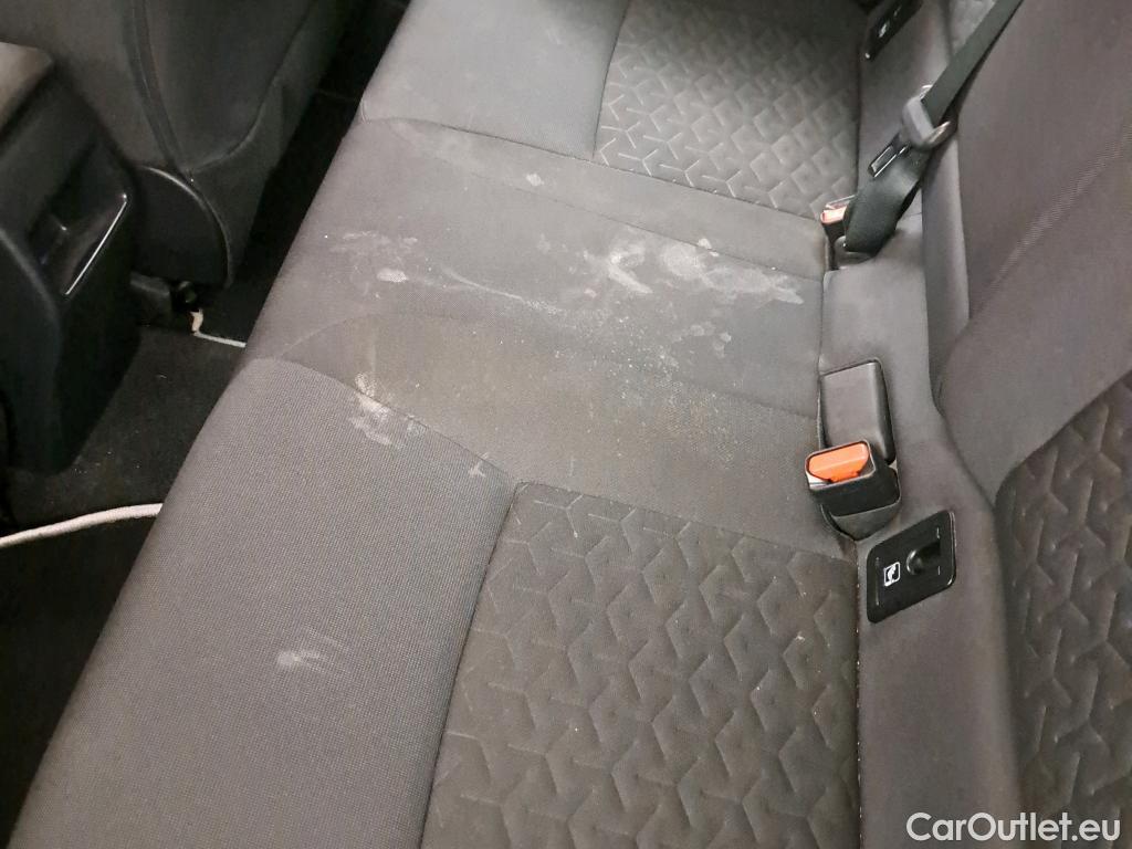  Toyota  Corolla TOYOTA  / 2019 / 5P / berlina con portón 1.8 125H BUSINESS PLUS E-CVT #10