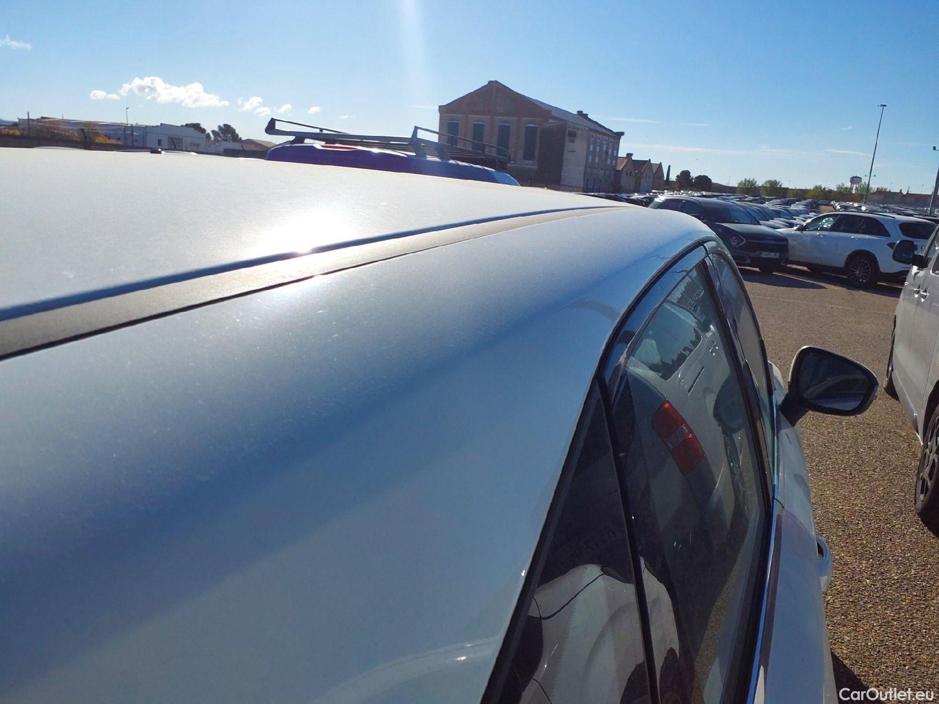  Nissan  Qashqai NISSAN  / 2021 / 5P / todoterreno DIG-T 103kW (140CV) mHEV 4x2 Acenta #17