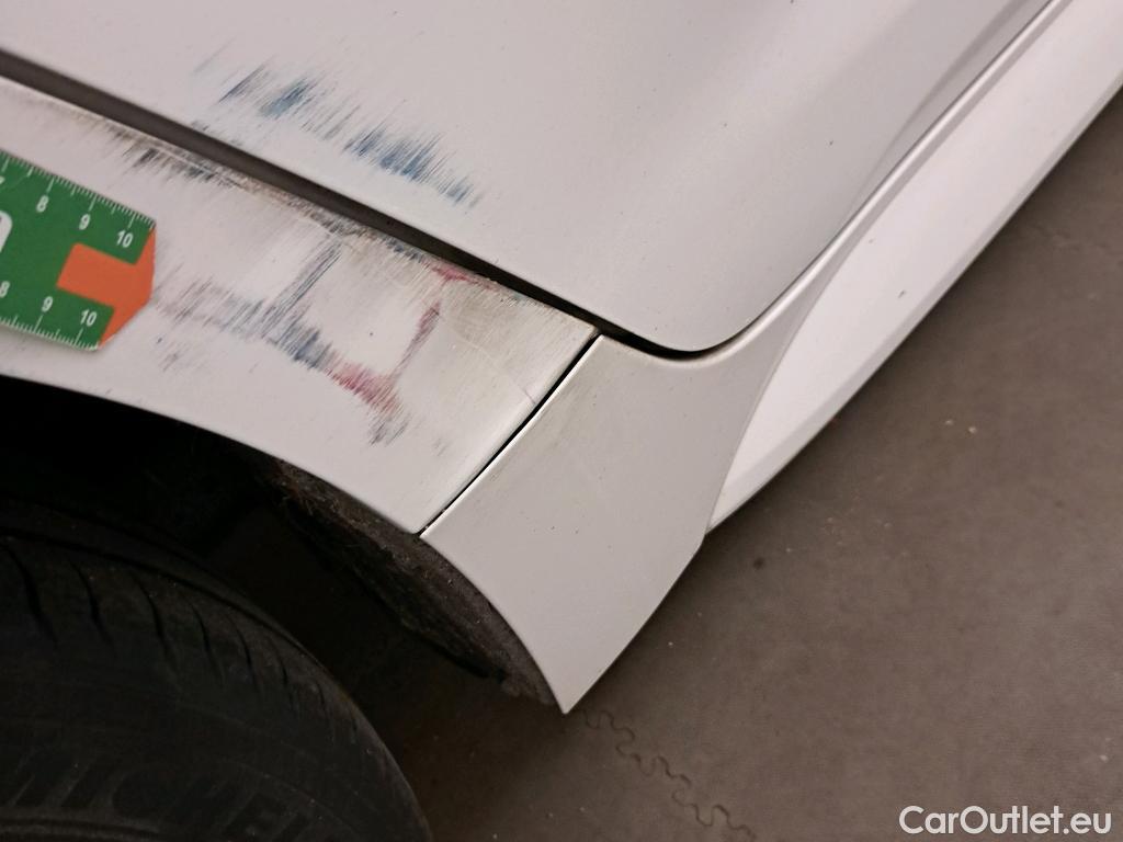  Toyota  Corolla TOYOTA  / 2019 / 5P / berlina con portón 1.8 125H BUSINESS PLUS E-CVT #2