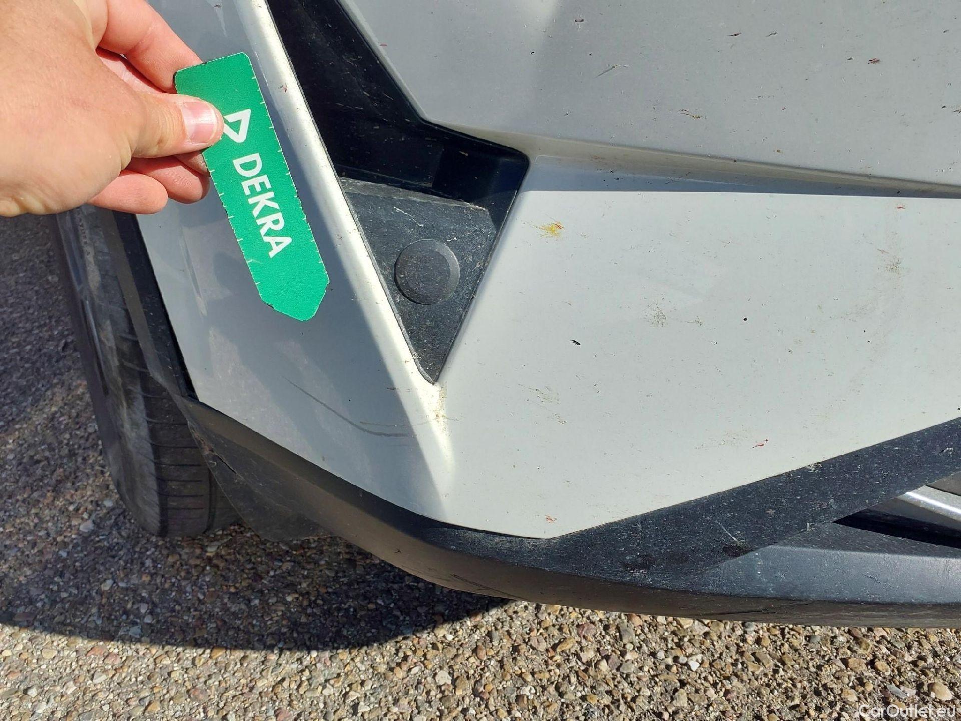  Nissan  Qashqai NISSAN  / 2021 / 5P / todoterreno DIG-T 103kW (140CV) mHEV 4x2 Acenta #40