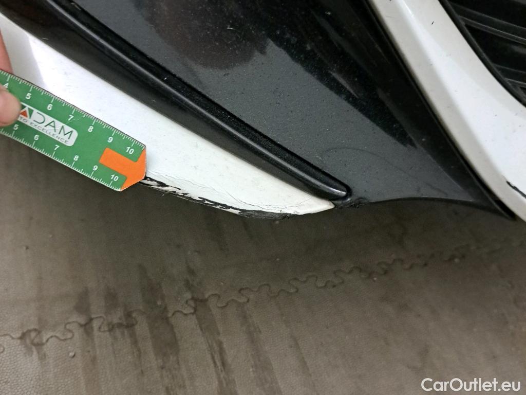  Toyota  Corolla TOYOTA  / 2019 / 5P / berlina con portón 1.8 125H BUSINESS PLUS E-CVT #19