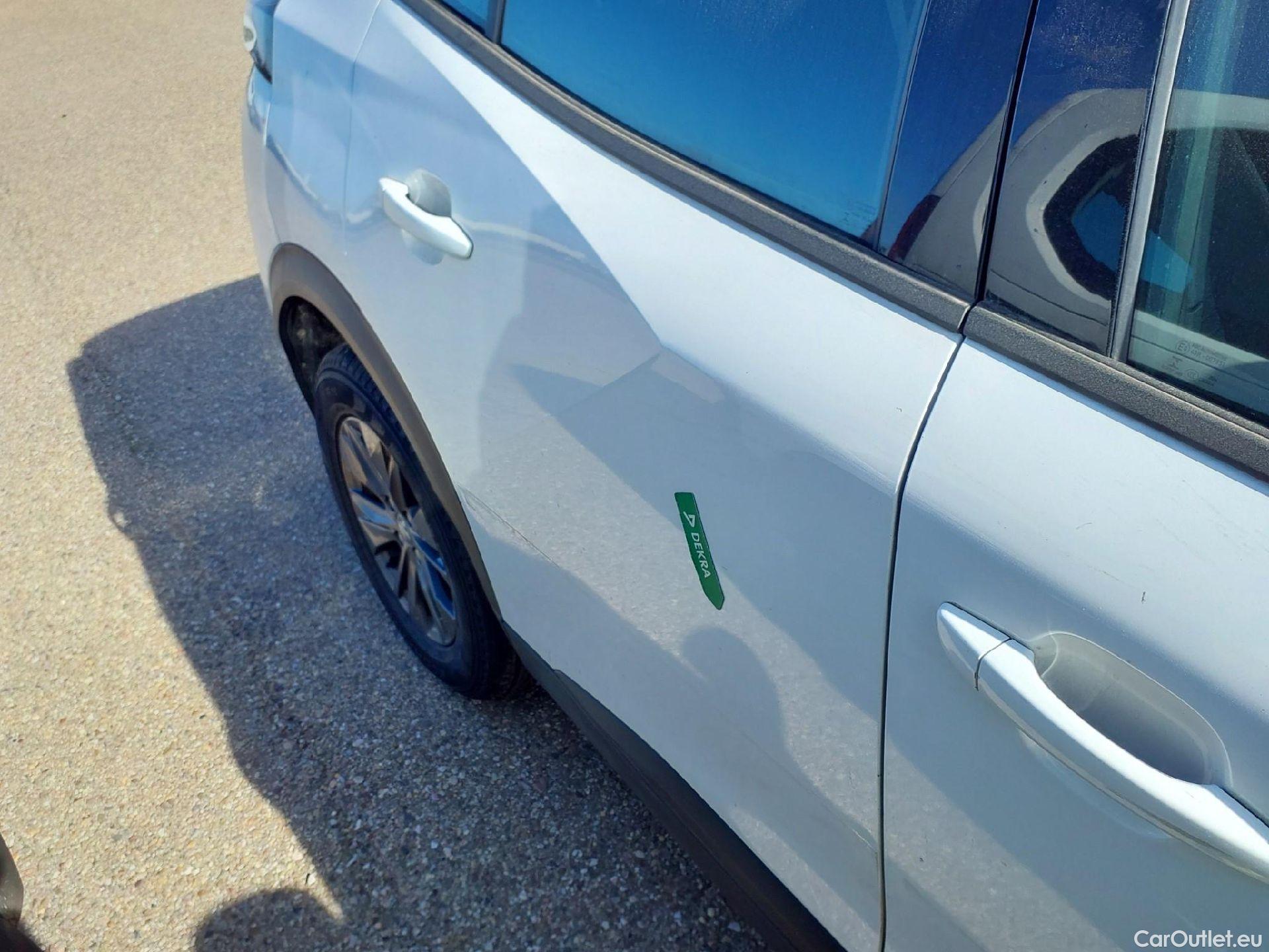  Peugeot  2008 PEUGEOT  / 2019 / 5P / todoterreno Active Pack BlueHDI 81kW (110CV) #14